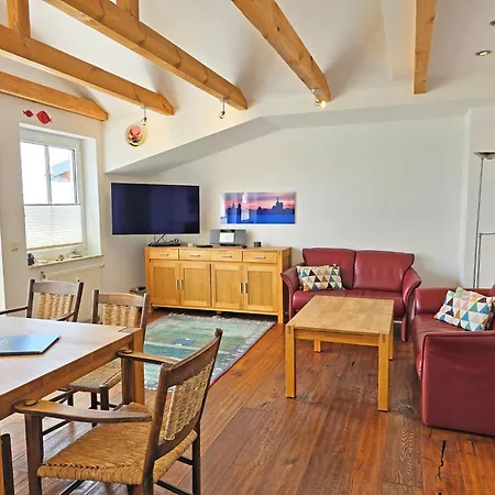 Lorenz Apartment